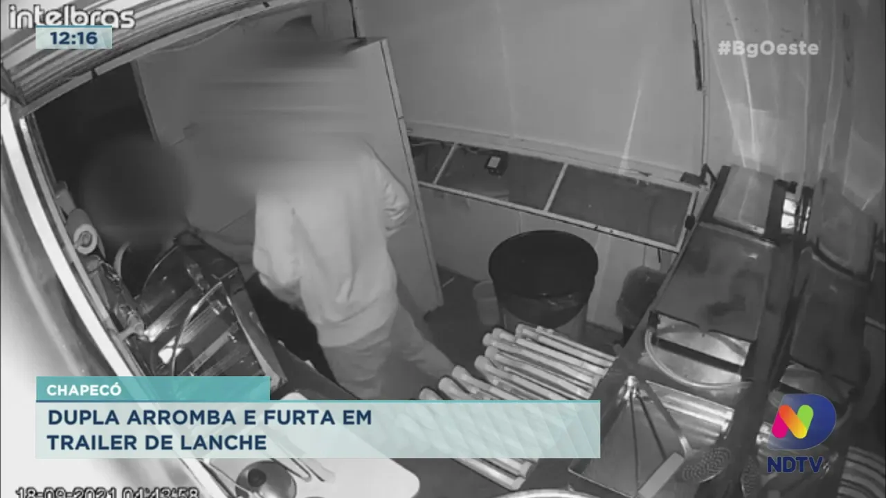 Dupla arromba e furta em trailer de lanche em Chapecó