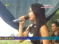 Download Lagu Familys Live Bunga Mekar Yunita Asmara Hitam Bkn Putih    by khuple