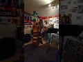 Download Lagu Jambalaya (Hank Williams Sr Cover) samen met Rosalie! 🎼