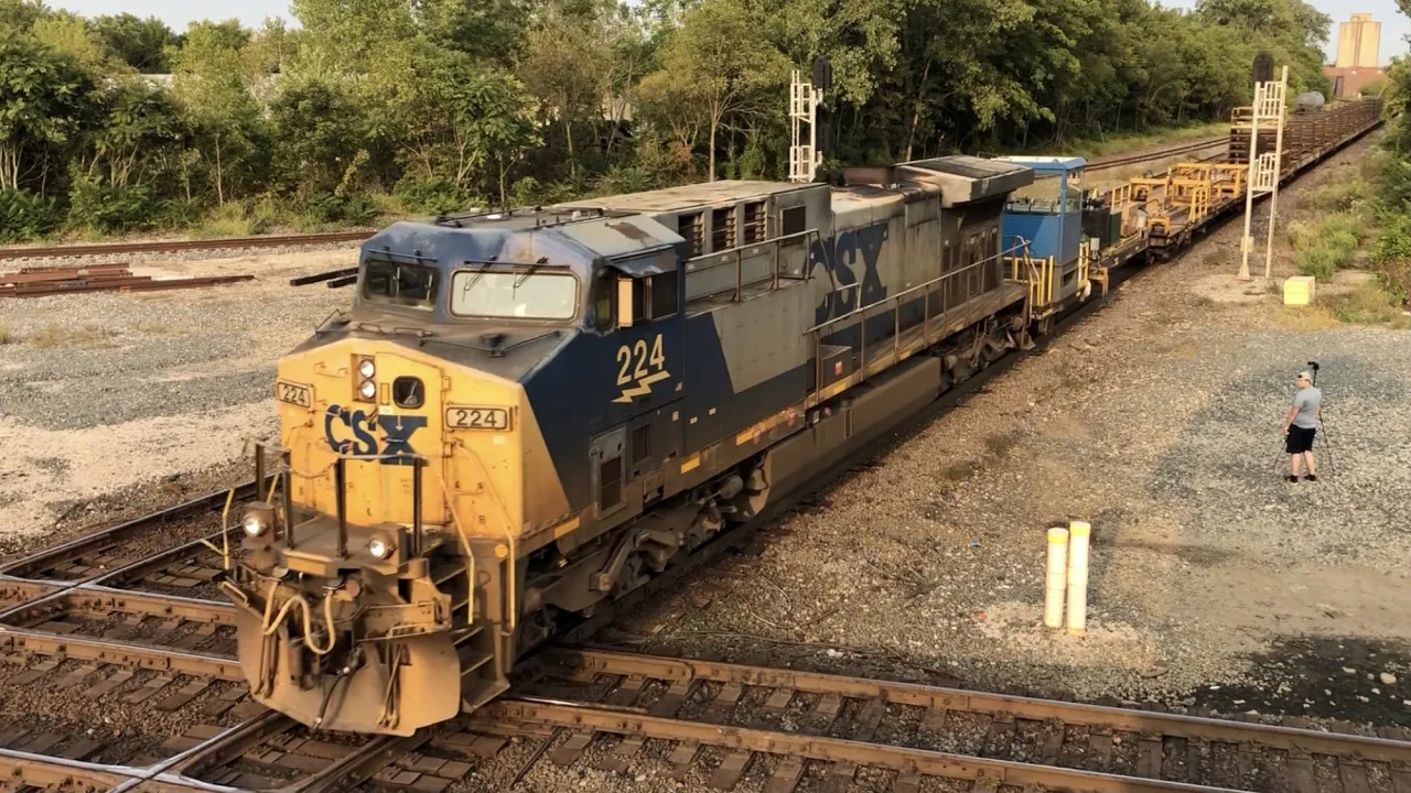 American Trains!  Over 1 Hour Of Trains!  150+ Trains, Steam Trains, Amtrak, Short Line Railroads
