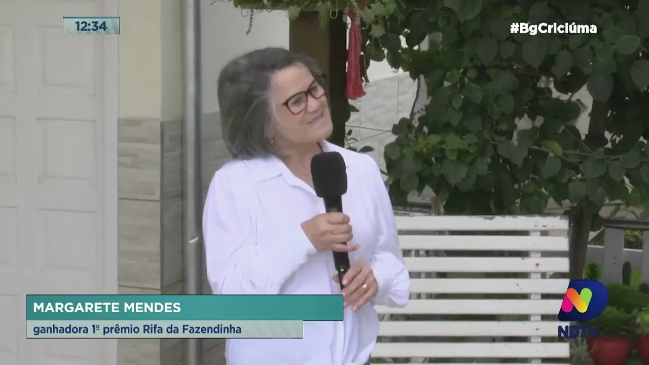 Moradora de Criciúma fatura porco em premiação da Rifa da Fazendinha