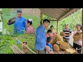 Download Lagu Help his wife and two sons harvest jackfruit to sell and cut down trees to build a house.DANG THI DU
