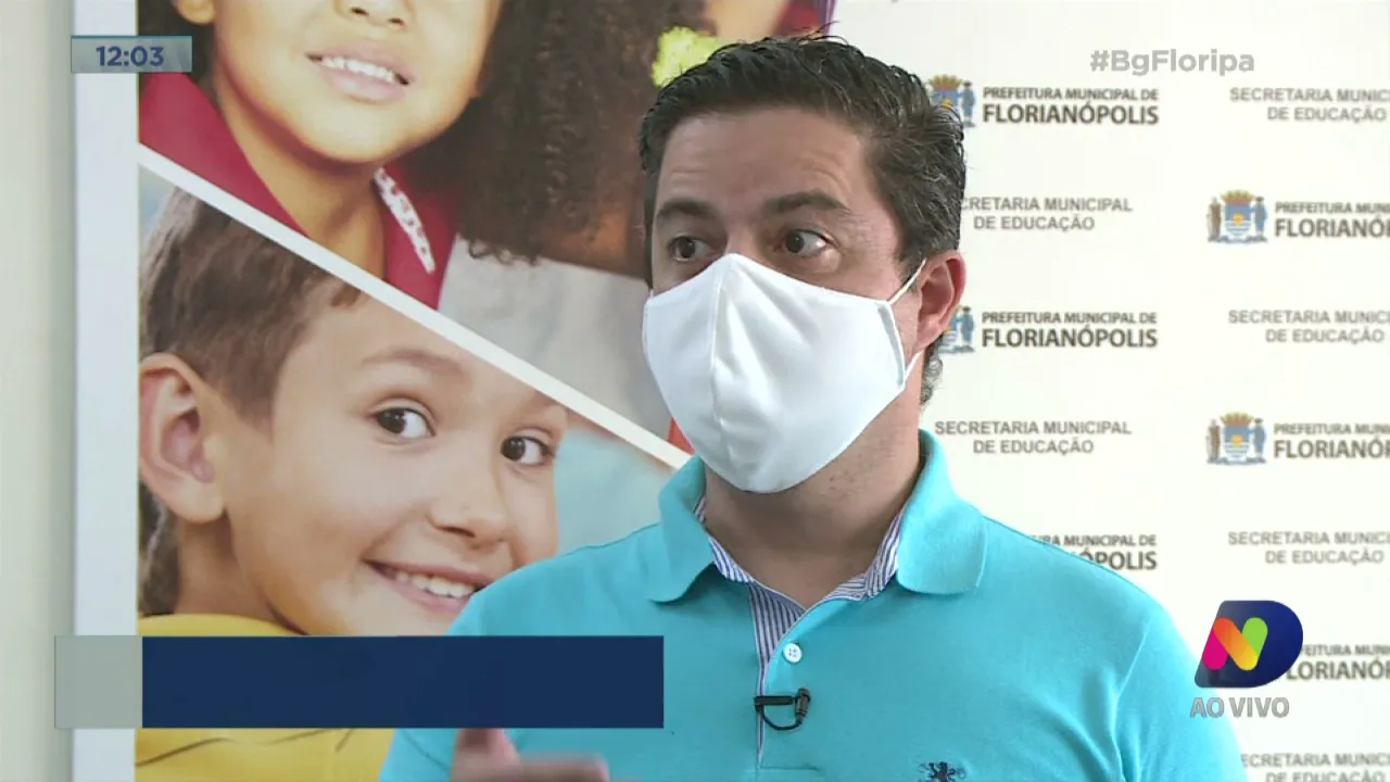 Servidores da educação da rede municipal entram em greve e retorno presencial é adiado