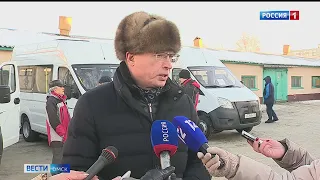 Губернатор Александр Бурков передал в распоряжение службы гемодиализной помощи Омской области 10 новых микроавтобусов