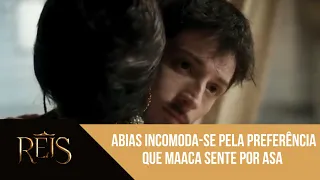 Abias incomoda-se pela preferência que Maaca sente por Asa | Reis