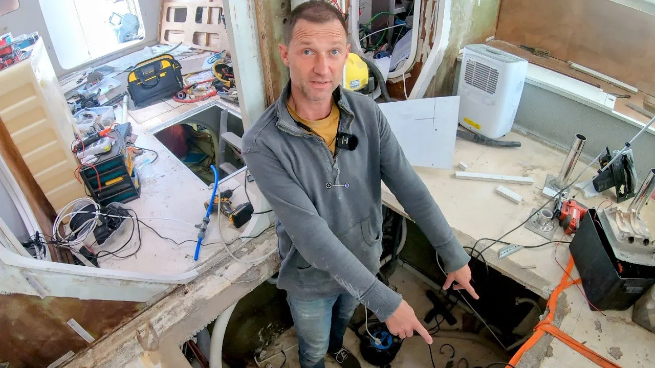 Sailboat Refit – INTERIOR PROJECTS