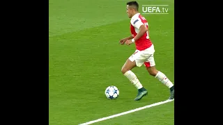 Never Forget The Brilliance Of Alexis Sanchez Footballskill Shorts 