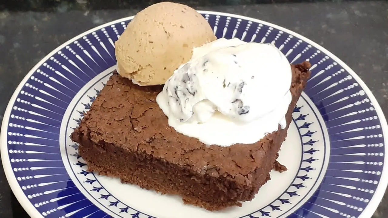 BROWNIE DE NESCAU | RECEITA DE BROWNIE MUITO SIMPLES E FÁCIL DE FAZER