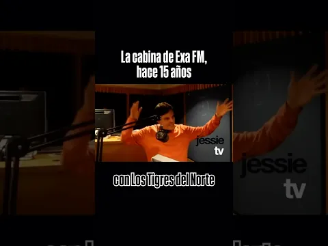 La cabina de Exafm hace 15 años, siempre con invitados de nivel. ✨🎙️📻 Los Tigres del Norte