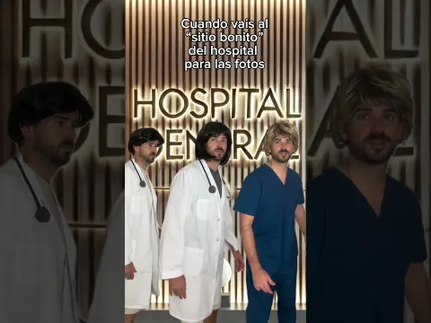 Solo hay una pared bonita en los hospitales, y ahí han de hacerse siempre las fotos 🏃📸💁🏻‍♂️💇🏻‍♀️