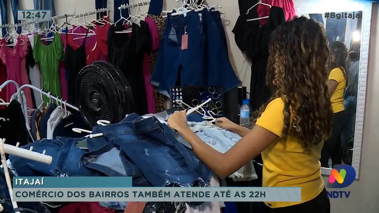 Comércio dos bairros em Itajaí também atende até as 22h