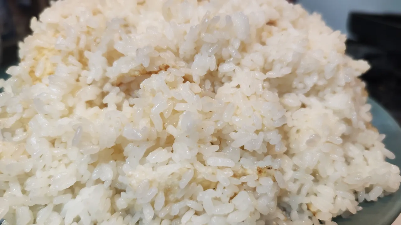 お米を腹いっぱい食べるという夢