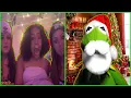 Kermit Claus looks for Ho Ho Ho s on Omegle