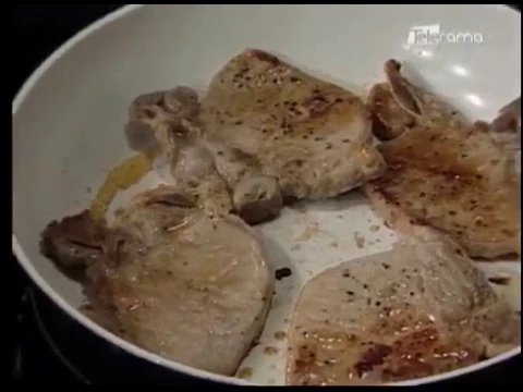 Chuleta en salsa de hongos