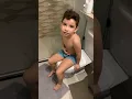 Download Lagu Dor de barriga na rua