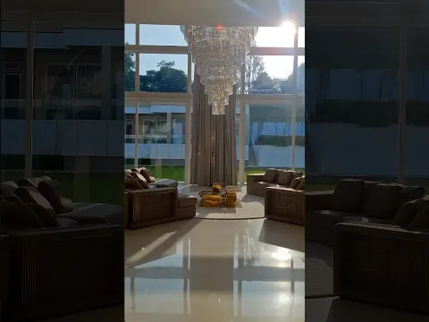 Just when you think you’ve seen the whole house… there’s another surprise. 👀