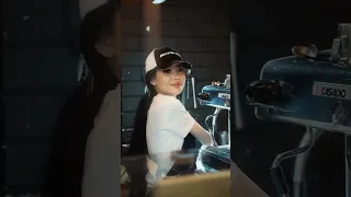 تفاصيلي أيامي وسهري بليلي 