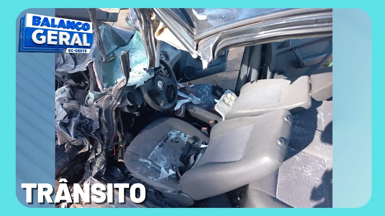 Jovem morre em batida frontal após caminhão invadir contramão