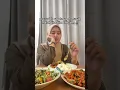 Download Lagu Mau makan bareng suami, eh pas duduk... kenyang. Ibu-ibu pasti ngerti ini kenapa