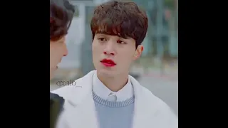 متزاعلين ويحاول يجمع بينهم هههه مسلسل العفريت Goblin 