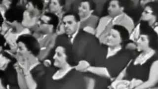 واصدق كل كلمه قولتها لي واكذب في هواك ظني وعنيه   الاسطورة                 دندنها