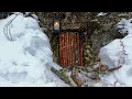 Download Lagu A Lonely Man Went to the Mountains Where he Built an Unusual SHELTER