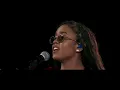 Download Lagu Coldplay \u0026 H.E.R- Let somebody go,  (Live Broadcast from Buenos Aires 2022)
