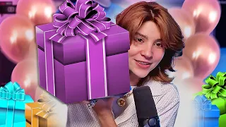 ABRIENDO REGALOS DE CUMPLEAÑOS DE SEGUIDORES 🎂🎁