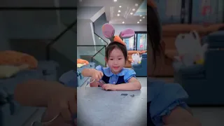 How Can Children Eat Cake Short Officer Rabbit Angel 