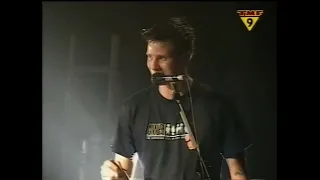 refer to your setlist you moron - blink-182