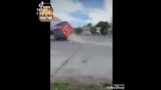 سائق المطافي الذي ابهر العالم  سائق المطافي الذي ابهر العالم