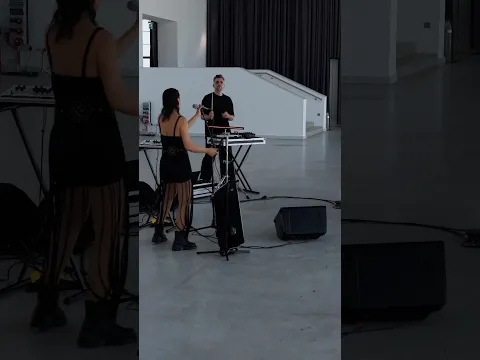 A fabulous, fresh live performance from @stevenweston_ and @claxymusic 🎼 #electronicmusic