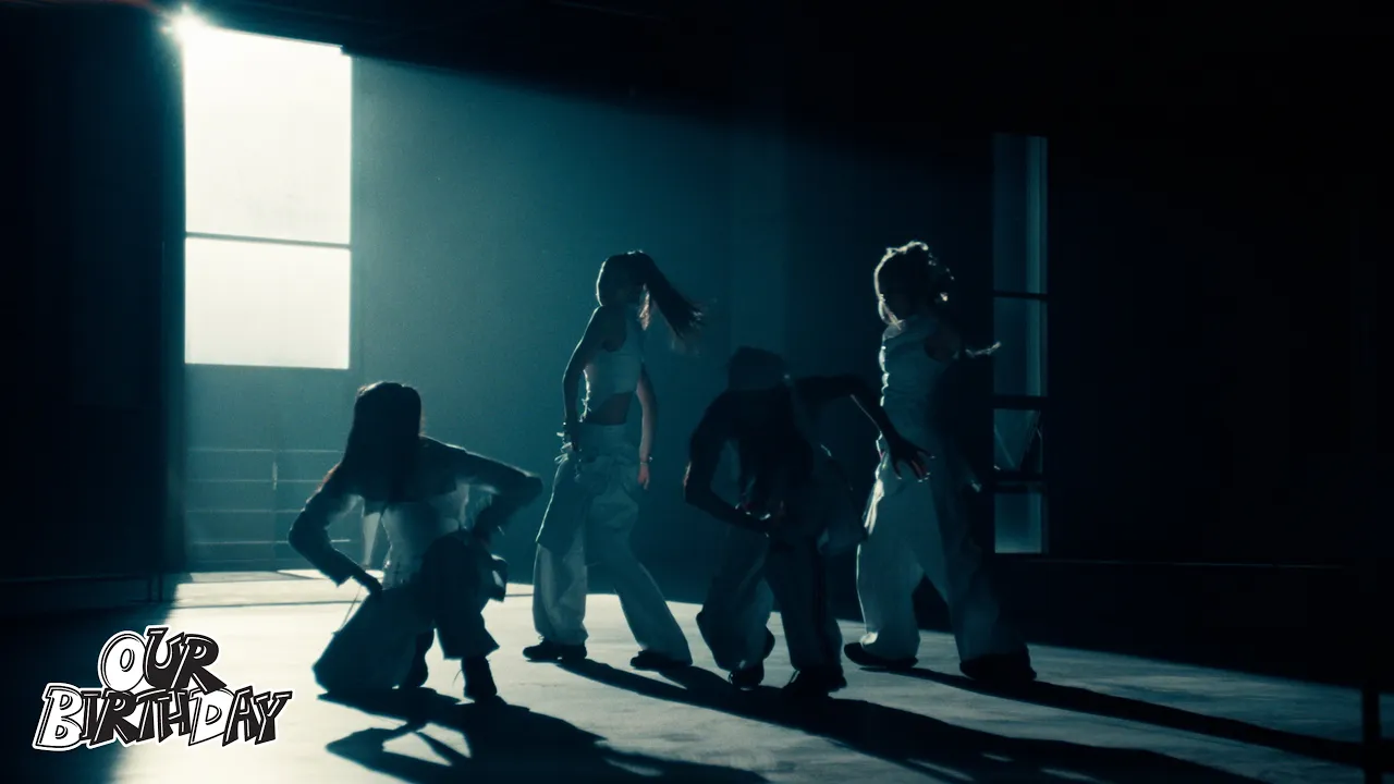 Side A・Side Bそれぞれの「HUNGRY」パフォーマンス映像は、JYPエンターテインメント公式チャンネルで公開されています。