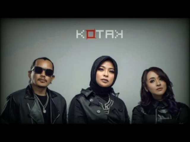 Download MP3 Kotak - Sendiri (New Version) Lirik Video