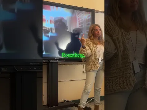 teacher reacts to student rapping 😳🔥