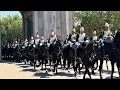 Download Lagu Hundreds of King's Guards Returning in Spectacular Style