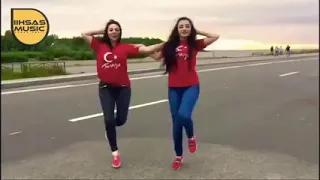 الرقص على اغنية لفلي حشيش 