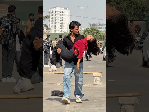उनसे मोहब्बत कमाल की होती है, जिनका मिलना मुकद्दर में नहीं होता है।💔🥺 #love #broken💔 #sad