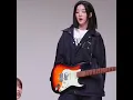Download Lagu When Yooyeon pretends to be a guitar pro 🎸😆 #tripleS #Yooyeon