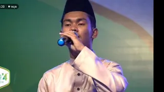 selimut putih al waris cover 