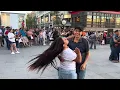 Download Lagu Cómo este baile💃❤️🕺 Ninguno 👍