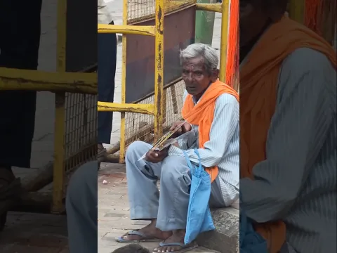 Hardworking old man 🥺🙏🏻 #shorts #help #humanity #kindness
