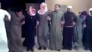 دبكات اهل الدير في البوكمال قرية السوسه علهتخت مانام  دبكات اهل الدير في البوكمال قرية السوسه علهتخت مانام