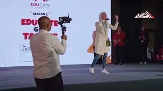 هلا رشدي تشعل مسابقة اكتشاف المواهب  بأغنية   أنا ابن مصر  دندنها