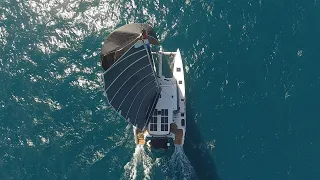 Reefs and whales sailing from Cairns to Lizard Island – Sailing Greatcircle (ep.302)