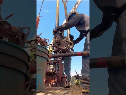 Workover Rig Tripping Tubing in Hole