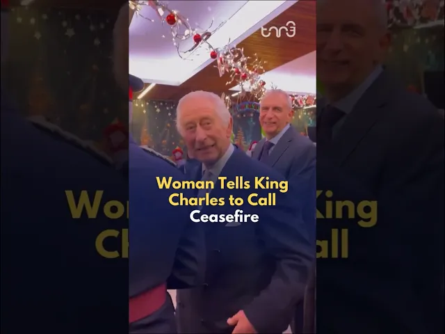 ⁣Woman asks UK's King Charles to call for a ceasefire at Ealing Christmas Market on Thursday. #news