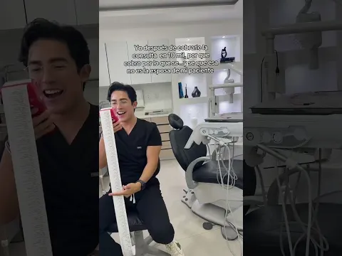Hay que cobrar bien la consulta 😮‍💨 # #dentista #odontologia #shorts