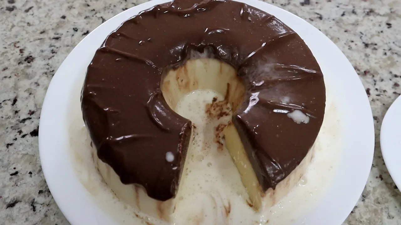 CASSATA DE ANO NOVO I TORTA SORVETE SIMPLES E FÁCIL. 