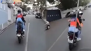 the most amazing motorcycle police chase ever 